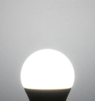 Tronic 5 Watts Golf Daylight LED B22 (Pin) Bulb