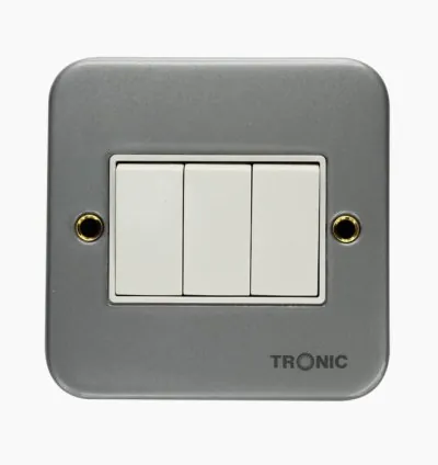 Tronic Metal Clad 3 Gang 2 Way Switch