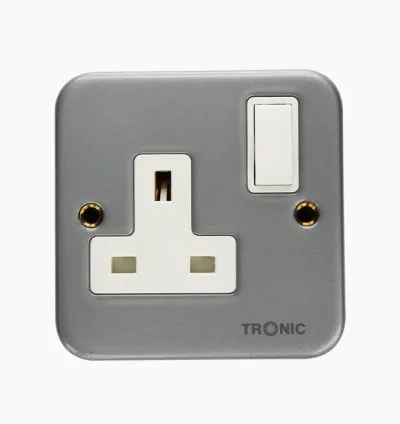 Tronic Single Metal Clad Socket 13Amps