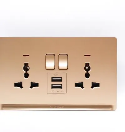 Tronic Universal Twin Socket with USB