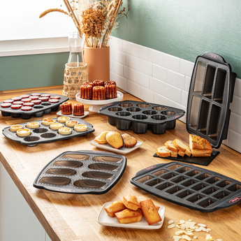 Tefal Crispy Bake Silicone Baking Tray 23X23 J4170314 3 Tefal Crispy Bake Silicone Baking Tray 23X23 J4170314