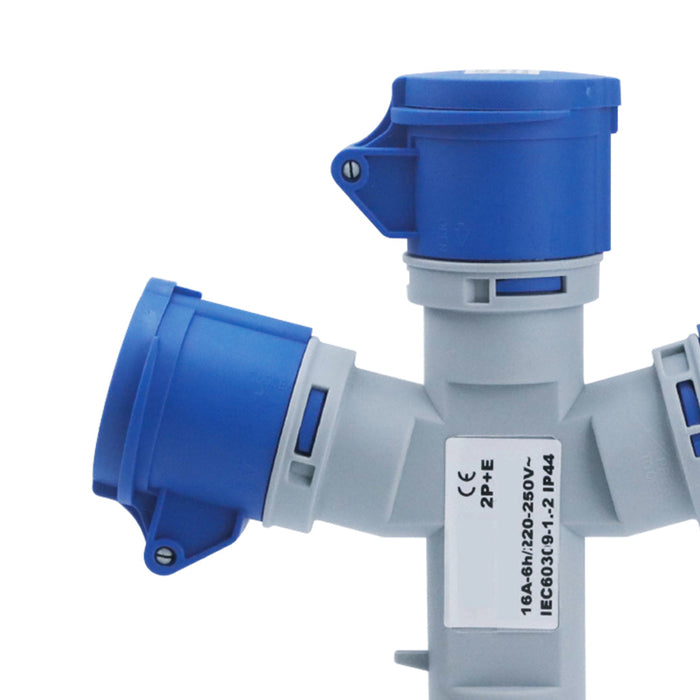 Tronic Industrial Plug And Socket 3-Pin 3 Way 16Amps 2 Tronic Industrial Plug And Socket 3-Pin 3 Way 16Amps