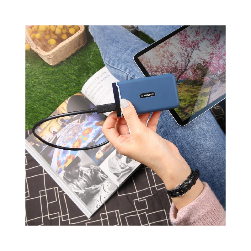 Transcend External Ssd 1Tb, Pcie To Usb 3.1 Gen 2 Type-C, Transfer Speeds Up To 1,050 Mb/S, Portable Ssd, Rugged Solid State Drive, Type-A And Type-C Cables, 3D Nand Flash Memory Ts1Tesd370C