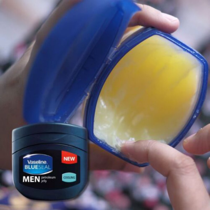 Vaseline Men Petroleum Jelly Cooling 95Ml Cooling Sensation, Help To Lock In Moisture 68912105 (Pack Of 3) 2 Vaseline Men Petroleum Jelly Cooling 95Ml Cooling Sensation, Help To Lock In Moisture 68912105 (Pack Of 3)