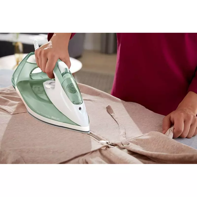 Philips Steam Iron Hv 2600W 300Ml , 220G Steam Boost, Quick Calc Release And Steamglide Plus Soleplate, 7000 Series Green Dst7012 3 Philips Steam Iron Hv 2600W 300Ml , 220G Steam Boost, Quick Calc Release And Steamglide Plus Soleplate, 7000 Series Green Dst7012