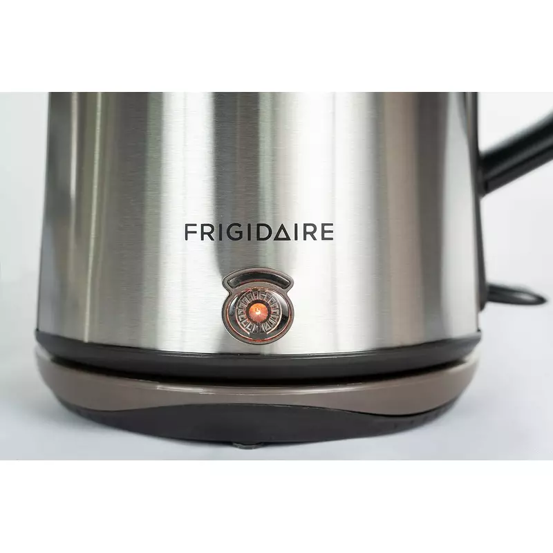 Frigidaire Kettle 1.7L Double Wall Stainless Steel Fd2129 8 Frigidaire Kettle 1.7L Double Wall Stainless Steel Fd2129