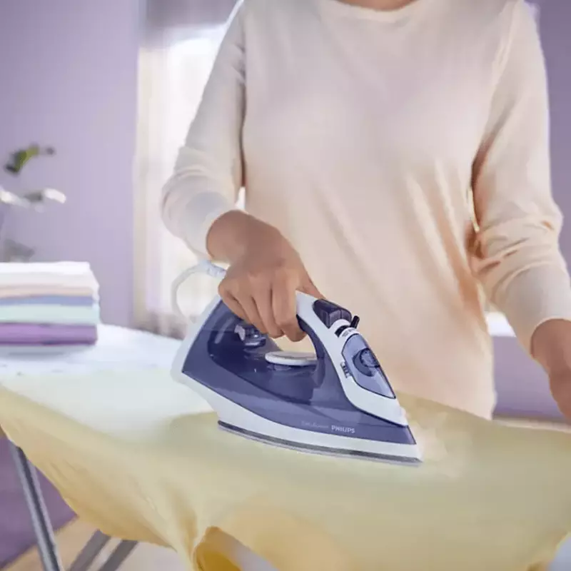 Philips Steam Iron Easy Speed 2000W 220Ml, Steam Boost Up To 100G, Calc Clean Slider, Ceramic Soleplate, Drip Stop Gc1752 7 Philips Steam Iron Easy Speed 2000W 220Ml, Steam Boost Up To 100G, Calc Clean Slider, Ceramic Soleplate, Drip Stop Gc1752
